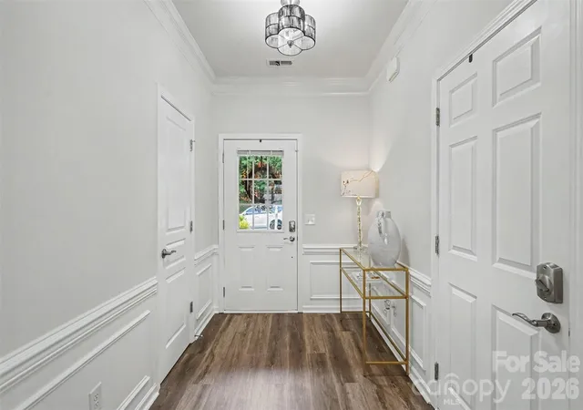 image of 2447 Diplomat Ln, Charlotte, NC 28210 | MLS# 4411552