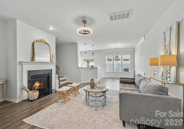 image of 2447 Diplomat Ln, Charlotte, NC 28210 | MLS# 4411552