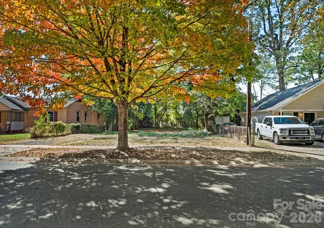 1st image of 221 Plymouth Ave, Charlotte, NC 28206 | MLS# 4411564