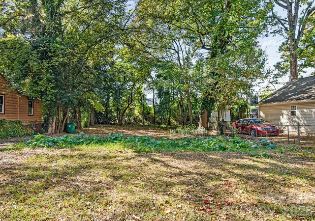 2nd image of 221 Plymouth Ave, Charlotte, NC 28206 | MLS# 4411564