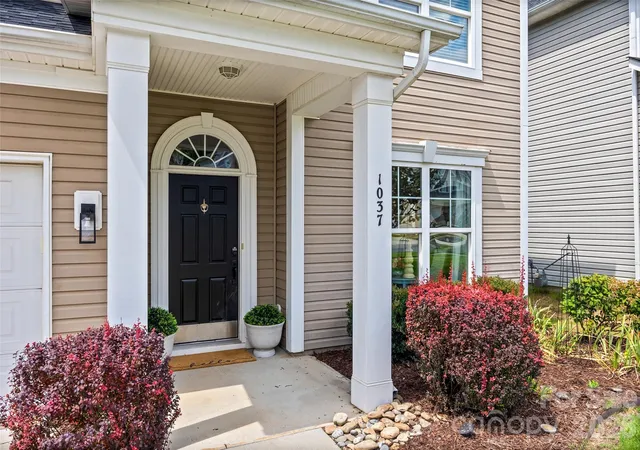 Photo 2 of Single family home for sale at 1037 Fleming Ln, Matthews, NC 28104 | MLS# 4411578 | Listing updated on 2026-09-02