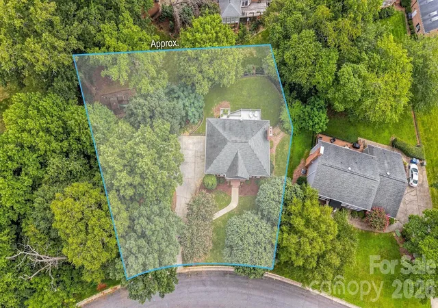 Photo 3 of Single family home for sale at 354 41st Avenue Pl Nw, Hickory, NC 28601 | MLS# 4411585 | Listing updated on 2026-09-02