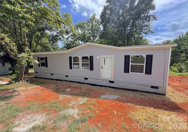 1st image of 34 S Gaither Ave, Newton, NC 28658 | MLS# 4411589
