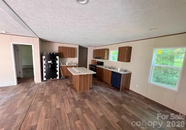 3rd image of 34 S Gaither Ave, Newton, NC 28658 | MLS# 4411589