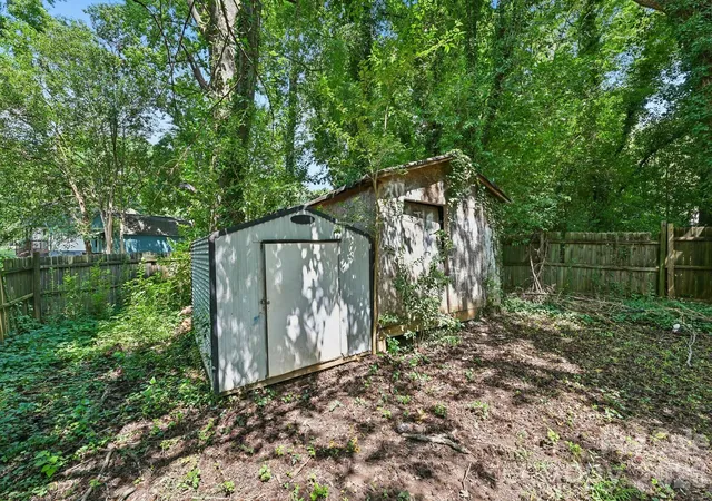 Photo 26 of Sale Pending at 2664 Old Steele Crk Rd, Charlotte, NC 28208 | MLS# 4411594 | Listing updated on 2026-09-04