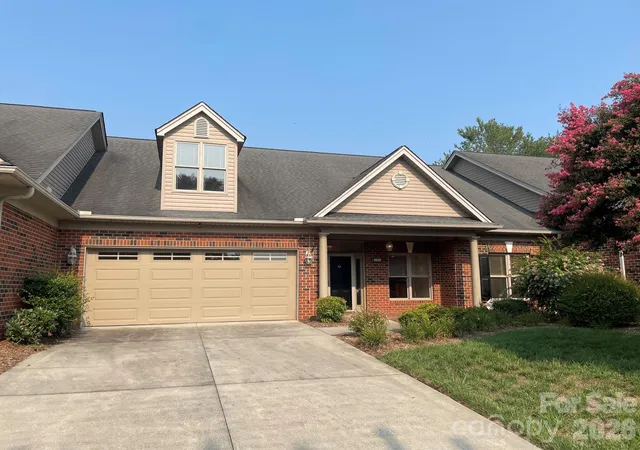 1st image of 509 26th Ave Ne, Hickory, NC 28601 | MLS# 4411595