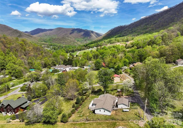 2nd image of 30 Hillcrest Rd, Maggie Valley, NC 28751 | MLS# 4411601