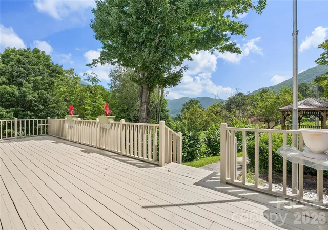 4th image of 30 Hillcrest Rd, Maggie Valley, NC 28751 | MLS# 4411601