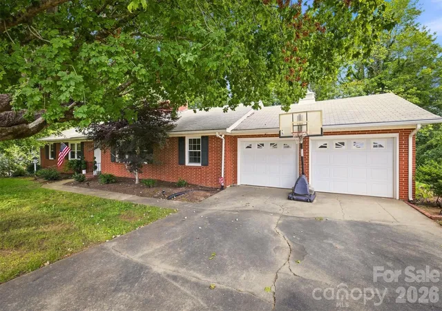 4th image of 1009 Randolph Cir Se, Lenoir, NC 28645 | MLS# 4411611