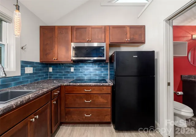 Photo 4 of Single family home for sale at 185 Duckworth Ave, Brevard, NC 28712 | MLS# 4411616 | Listing updated on 2026-08-07