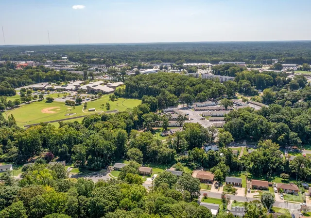 43rd image of 4925 Springview Rd, Charlotte, NC 28213 | MLS# 4411619