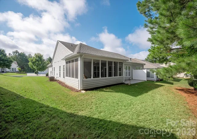 Photo 3 of Single family home for sale at 35168 Carnation Ln, Fort Mill, SC 29707 | MLS# 4411620 | Listing updated on 2026-08-11