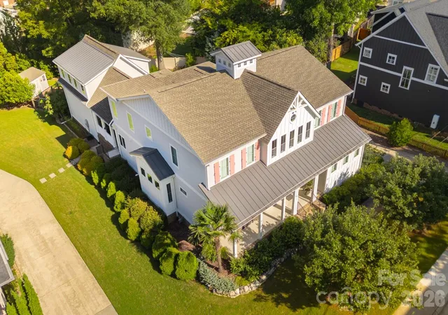 Photo 2 of Single family home for sale at 423 Watson St, Davidson, NC 28036 | MLS# 4411621 | Listing updated on 2026-10-12