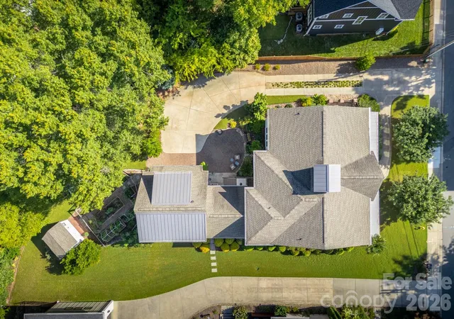 Photo 3 of Single family home for sale at 423 Watson St, Davidson, NC 28036 | MLS# 4411621 | Listing updated on 2026-10-12