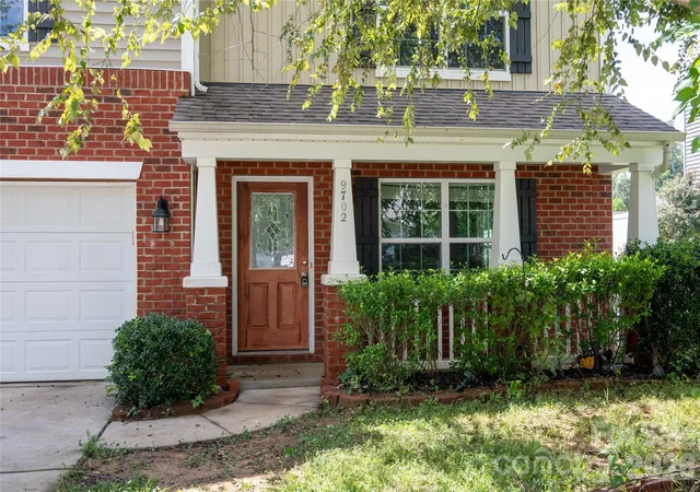Photo 3 of Single family home for sale at 9702 Pond Vista Ct, Charlotte, NC 28216 | MLS# 4411625 | Listing updated on 2026-09-06
