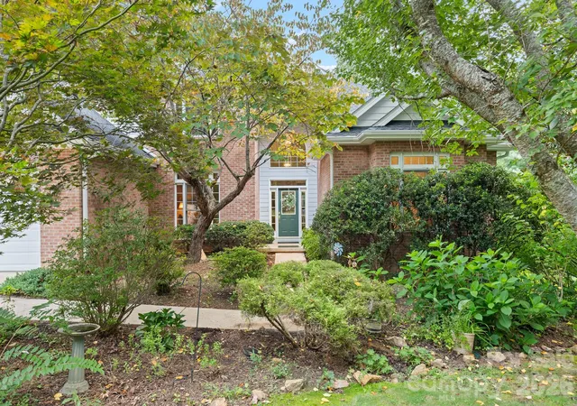 1st image of 210 Clear Vista Cir, Asheville, NC 28805 | MLS# 4411634