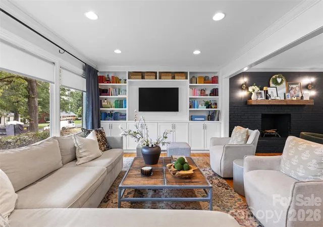 Photo 3 of Sale Pending at 4801 Fairheath Rd, Charlotte, NC 28210 | MLS# 4411644 | Listing updated on 2026-08-15