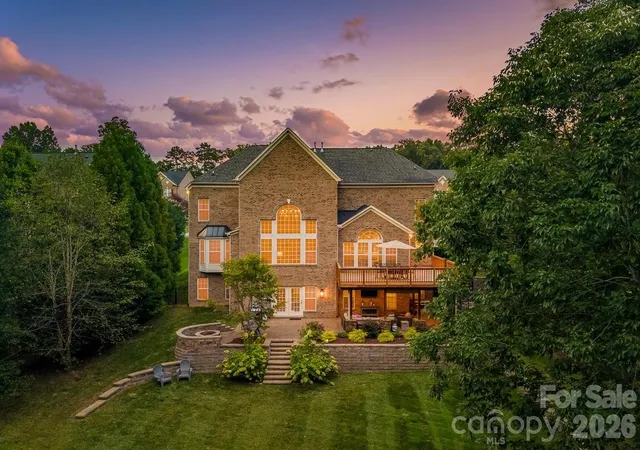 Photo 2 of Mansion for sale at 7315 Yellowhorn Trl, Waxhaw, NC 28173 | MLS# 4411651 | Listing updated on 2026-10-05