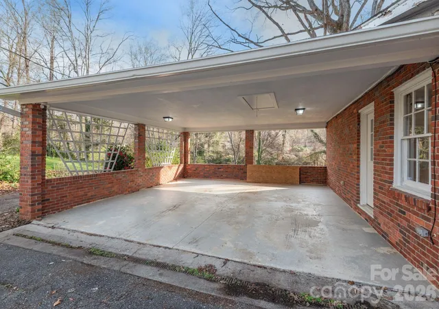 3rd image of 624 Brentwood Ct, Winston Salem, NC 27104 | MLS# 4411661