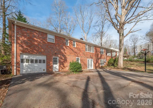 5th image of 624 Brentwood Ct, Winston Salem, NC 27104 | MLS# 4411661