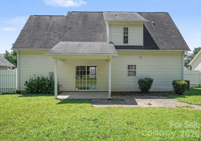 17th image of 3948 Newhall Dr Nw, Hickory, NC 28601 | MLS# 4411681