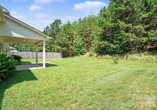 3rd image of 3948 Newhall Dr Nw, Hickory, NC 28601 | MLS# 4411681