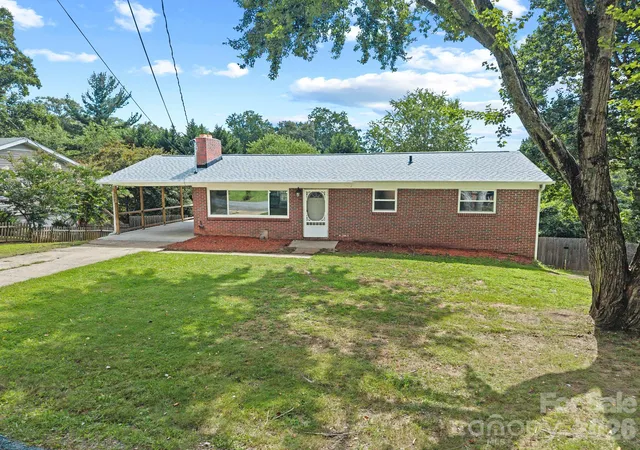 Photo 1 of Single family home for sale at 10 Monte Vista Cir, Candler, NC 28715 | MLS# 4411703 | Listing updated on 2026-08-28