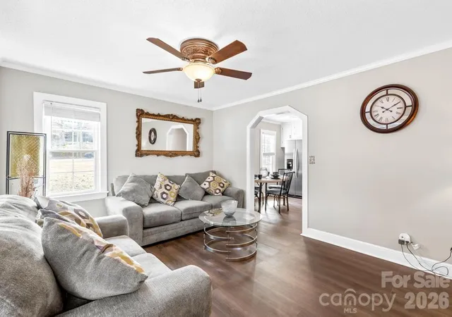 1st image of 430 Arlington Cir Nw, Lenoir, NC 28645 | MLS# 4411712