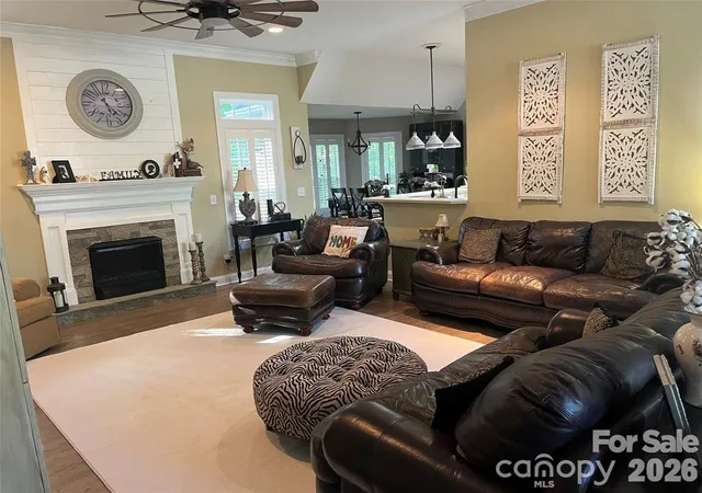 Photo 3 of Single family home for sale at 829 Savannah Pl Dr, Fort Mill, SC 29715 | MLS# 4411715 | Listing updated on 2026-09-15