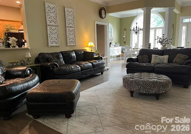 Photo 3 of Single family home for sale at 829 Savannah Pl Dr, Fort Mill, SC 29715 | MLS# 4411715 | Listing updated on 2026-09-15