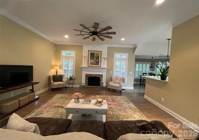 Photo 3 of Single family home for sale at 829 Savannah Pl Dr, Fort Mill, SC 29715 | MLS# 4411715 | Listing updated on 2026-09-27
