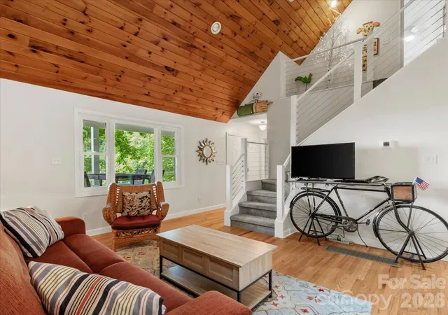 Photo 5 of Single family home for sale at 386 Madison Hts Dr, Marshall, NC 28753 | MLS# 4411731 | Listing updated on 2026-08-18