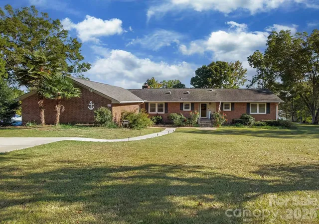 2nd image of 1475 Riverview Cir, Fort Lawn, SC 29714 | MLS# 4411745