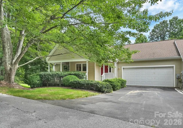 1st image of 101 Valley Hill Dr, Hendersonville, NC 28791 | MLS# 4411747