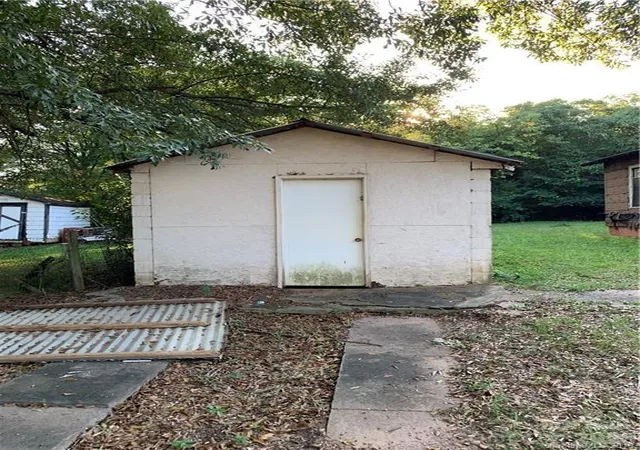 13th image of 917 Logan St, Shelby, NC 28150 | MLS# 4411759