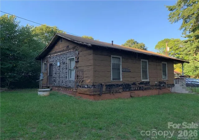 3rd image of 917 Logan St, Shelby, NC 28150 | MLS# 4411759