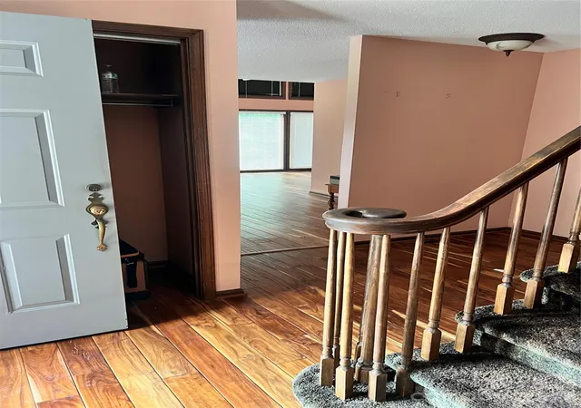 Photo 3 of Single family home for sale at 101 Forest Cliff Ct NE, Concord, NC 28025 | MLS# 4411771 | Listing updated on 2026-09-19