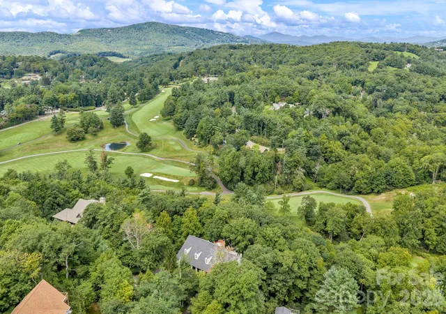 Photo 4 of Single family home for sale at 368 Green Hill Woods, Blowing Rock, NC 28605 | MLS# 4411772 | Listing updated on 2026-09-01