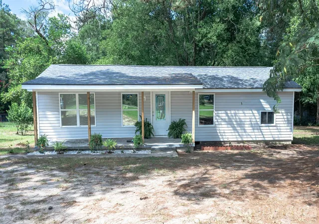 2nd image of 3105 Evelyn Cir, Darlington, SC 29540 | MLS# 4411773