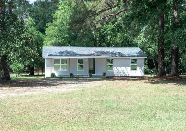 4th image of 3105 Evelyn Cir, Darlington, SC 29540 | MLS# 4411773