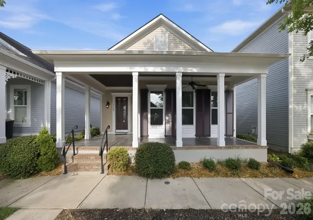 Photo 2 of Single family home for sale at 1140 Inn Keepers Way, Cornelius, NC 28031 | MLS# 4411778 | Listing updated on 2026-09-15
