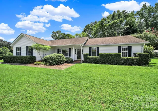 2nd image of 1805 Lillian Ln, Fort Mill, SC 29708 | MLS# 4411780