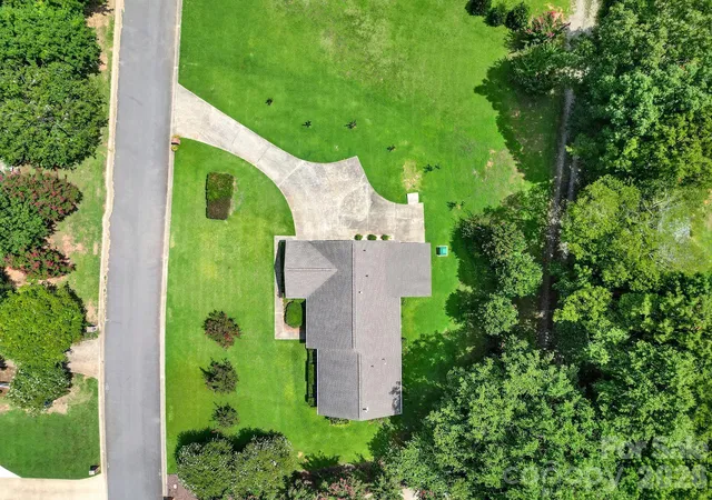 32nd image of 1805 Lillian Ln, Fort Mill, SC 29708 | MLS# 4411780