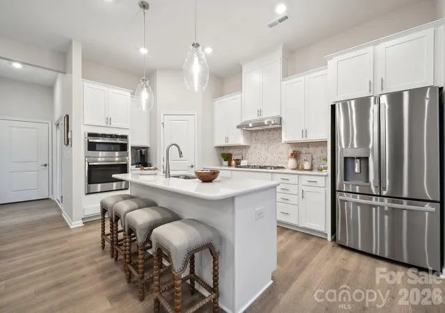 Photo 3 of Sale Pending at 8692 Miles Gap Rd, Fort Mill, SC 29707 | MLS# 4411785 | Listing updated on 2026-09-30