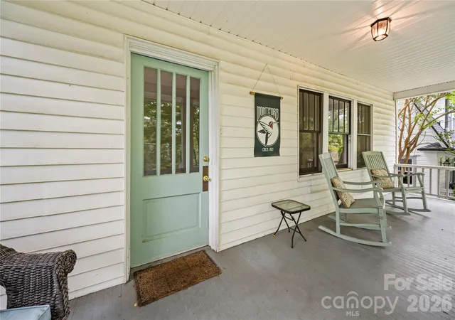 Photo 3 of Single family home for sale at 18 Westover Dr, Asheville, NC 28801 | MLS# 4411786 | Listing updated on 2026-10-06