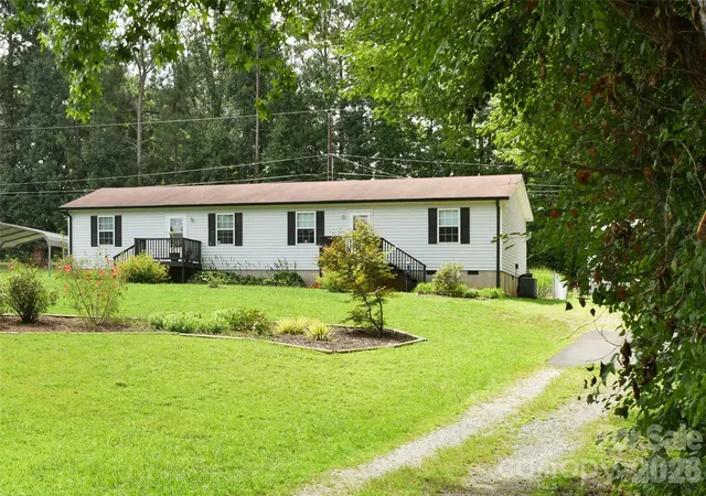3rd image of 5502 Wrenn Dr, Denver, NC 28037 | MLS# 4411804