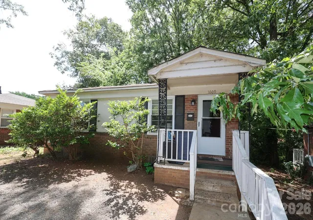 Photo 1 of Single family home for sale at 1609 Maribel Ave, Charlotte, NC 28216 | MLS# 4411807 | Listing updated on 2026-08-06