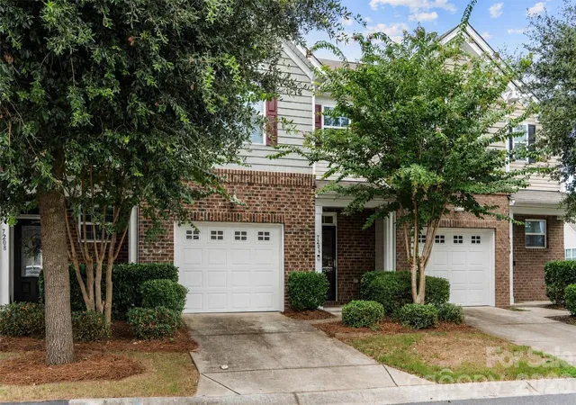 Townhouse for sale at 7206 Moultrie Way, Rock Hill, SC 29732 | MLS# 4411826