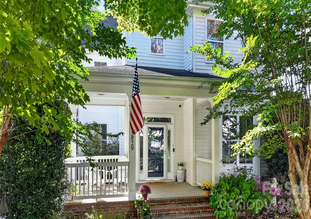 Photo 1 of Single family home for sale at 15829 Trenton Pl Rd, Huntersville, NC 28078 | MLS# 4411852 | Listing updated on 2026-10-28