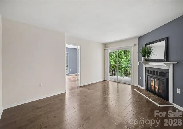 2nd image of 4902 Spring Lake Dr #E, Charlotte, NC 28212 | MLS# 4411853